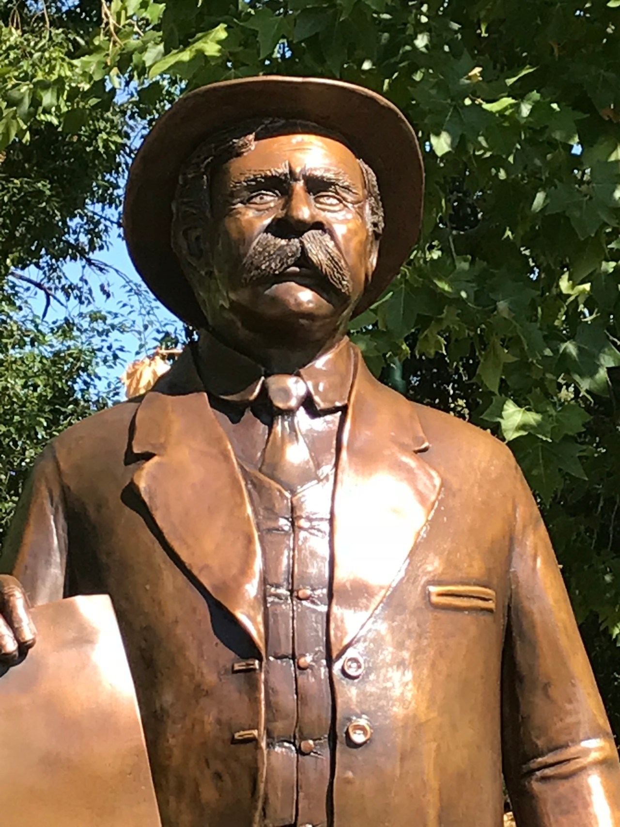 A tribute in bronze – William&nbsp;Cooper